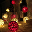 1 Set of Red and White5cm Rattan Cane 20 Ball Battery Powered 3m String Lights Christmas Gift Home Wedding Party Bedroom Decoration Table Centrepiece